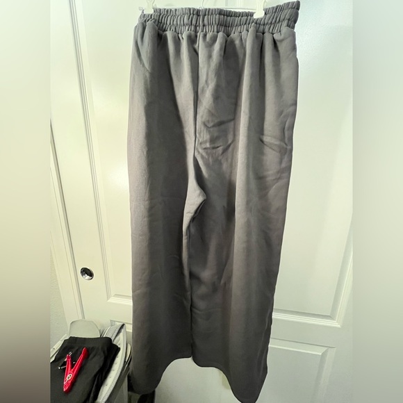 ๐๐ธ๐ธ๐ฑ๐ธ๐ธ๐๐๐ ๐๐ฑ๐ช๐ป๐๐ธ๐ช๐ ๐ณ๐ธ๐ฐ๐ฐ๐ฎ๐ป๐ข 2๐๐ - Picture 2 of 3